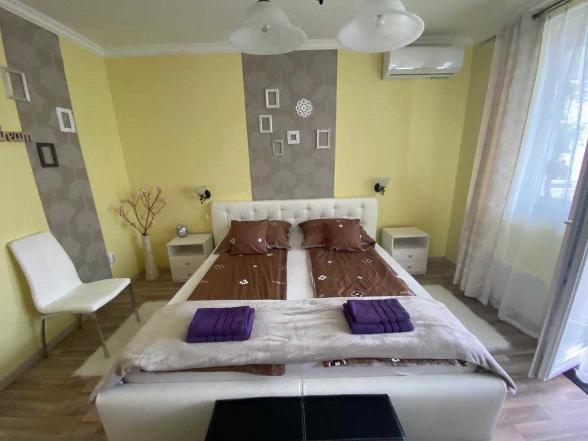 Eszter Apartman Eger Exteriör bild